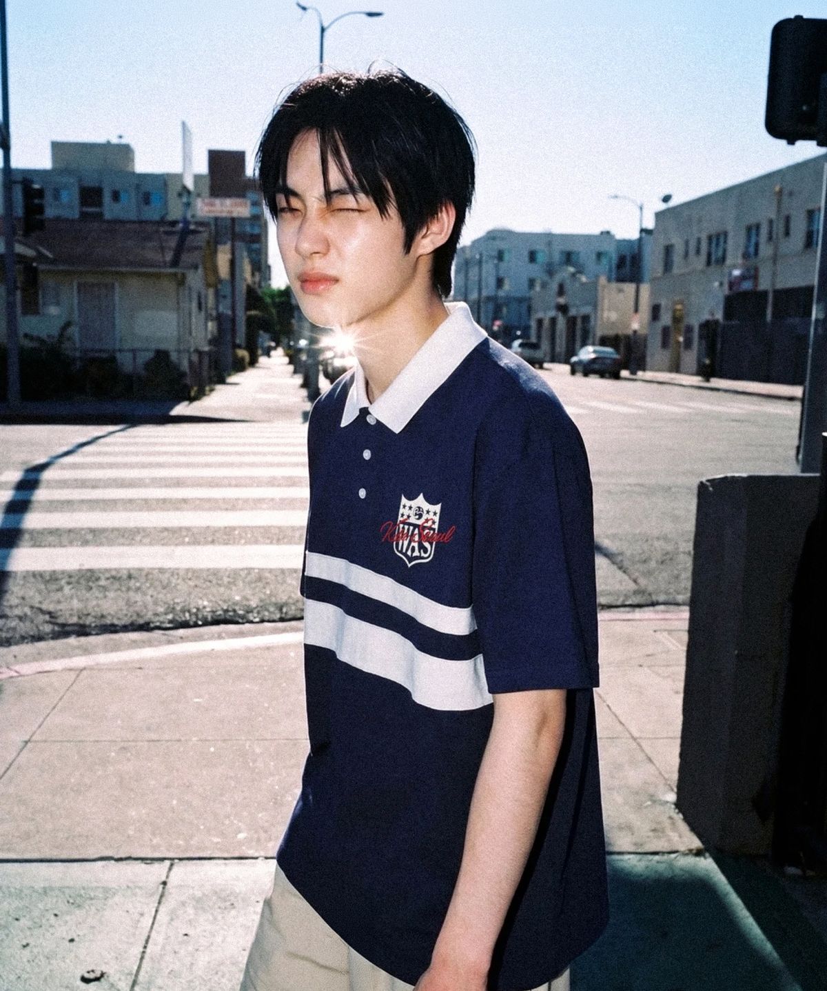 워즈(WAS) [KOIN SEOUL X WAS] 럭비 더블 스트라이프 카라 티셔츠 (NAVY)