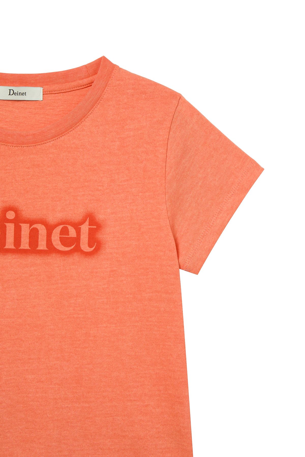 다이닛(DEINET) SPRAY LOGO PIGMENT T-SHIRT IN ORANGE