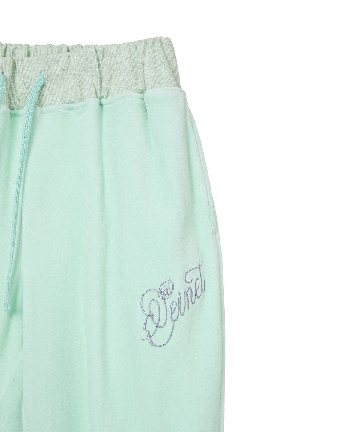 다이닛(DEINET) ROSE TYPO CAPRI JOGGER PANTS IN MINT