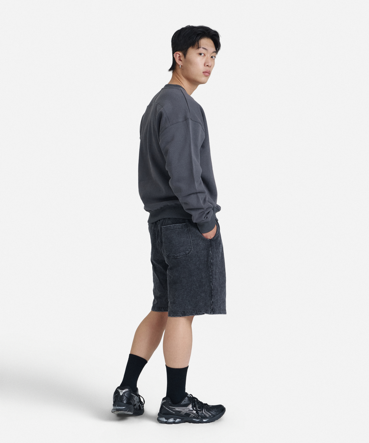 버클다운(BUCKLE DOWN) 클래식 BD_LOGO 피그먼트 워시드 쇼츠 (BLACK)