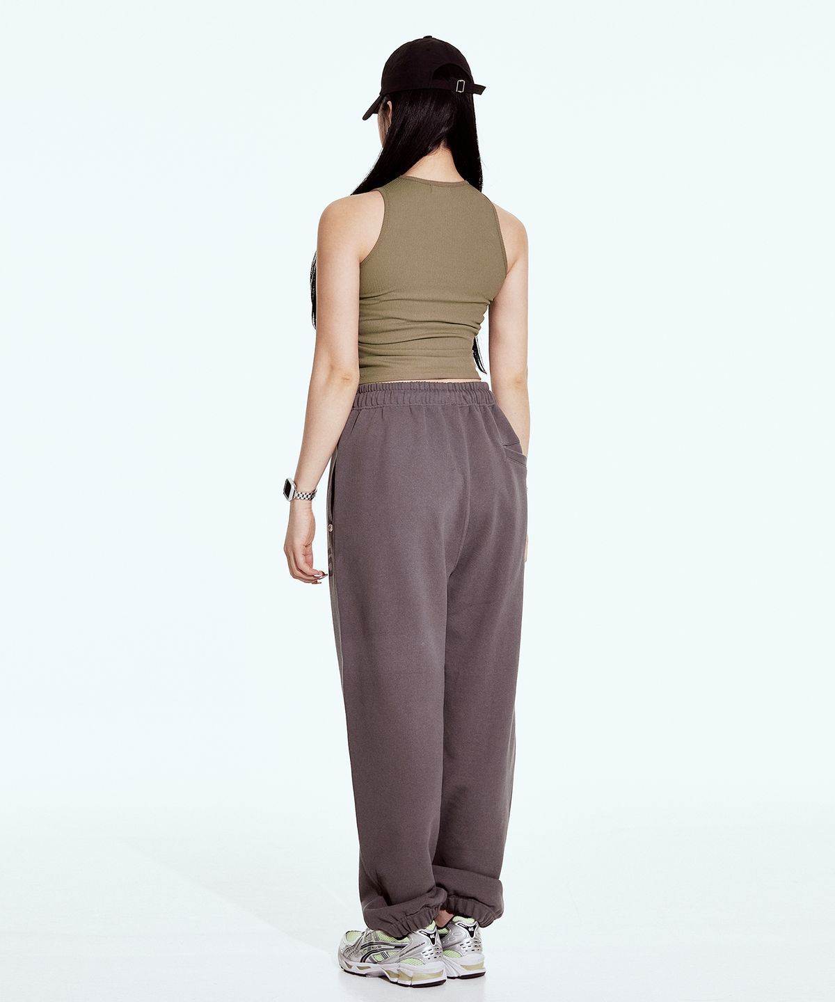 본투윈(BORN TO WIN) CUT-OUT TANK TOP [KHAKI]