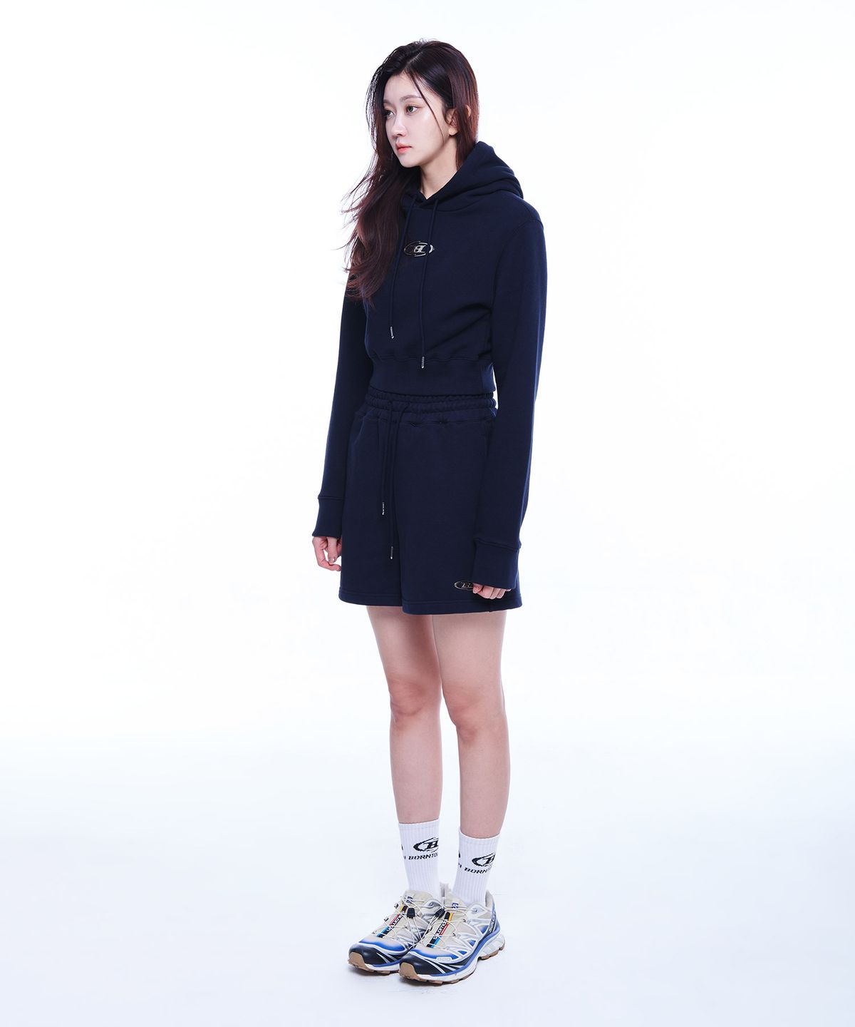 본투윈(BORN TO WIN) CHROME B LOGO SHORTS [NAVY]