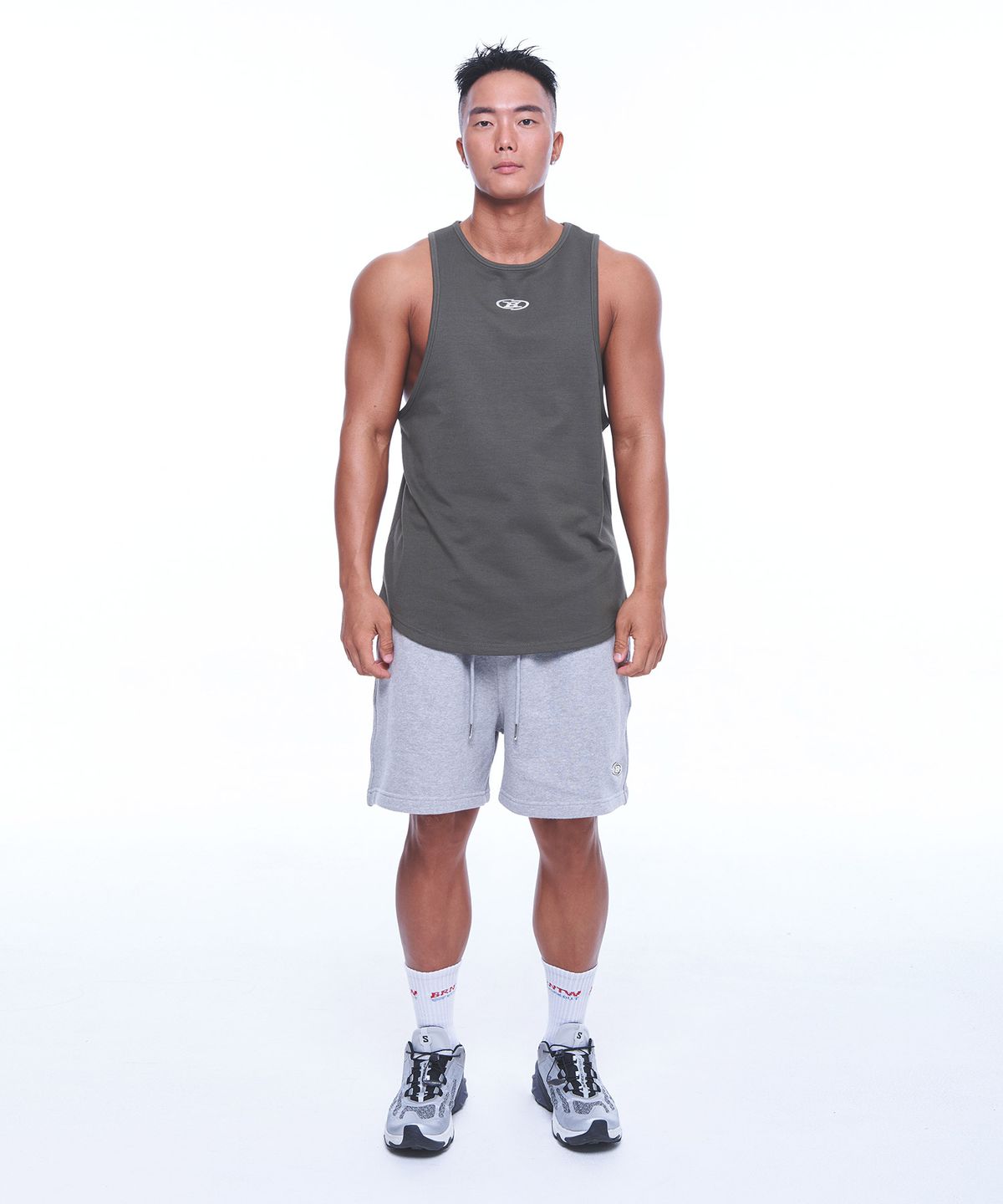 본투윈(BORN TO WIN) SILVER B LOGO NEW FIT SLEEVELESS [KHAKI]