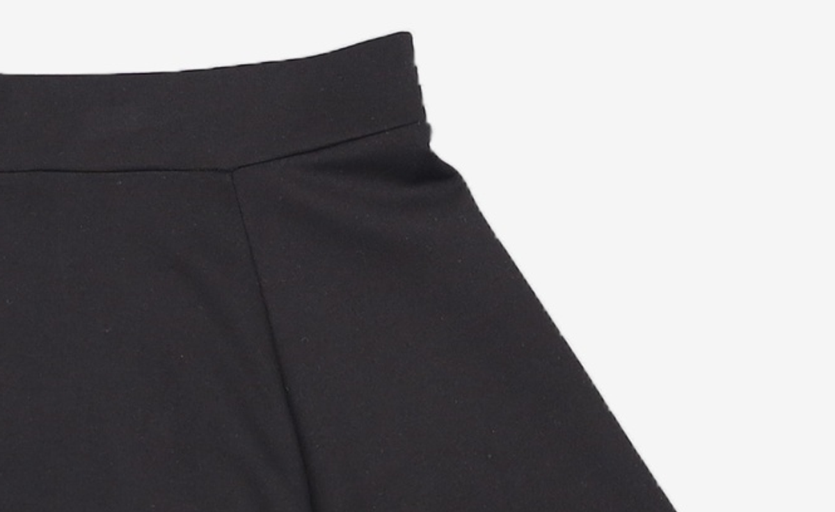 디바이디드에이치앤엠(DIVIDED H&M) 미니스커트 CH