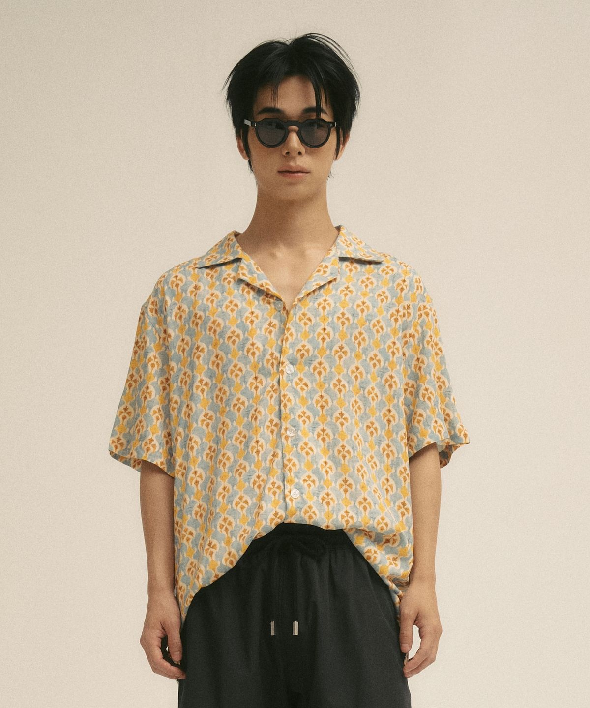 빌라레이(VILLA RAY) 빈티지 타일 패턴 남성 비스코스 셔츠