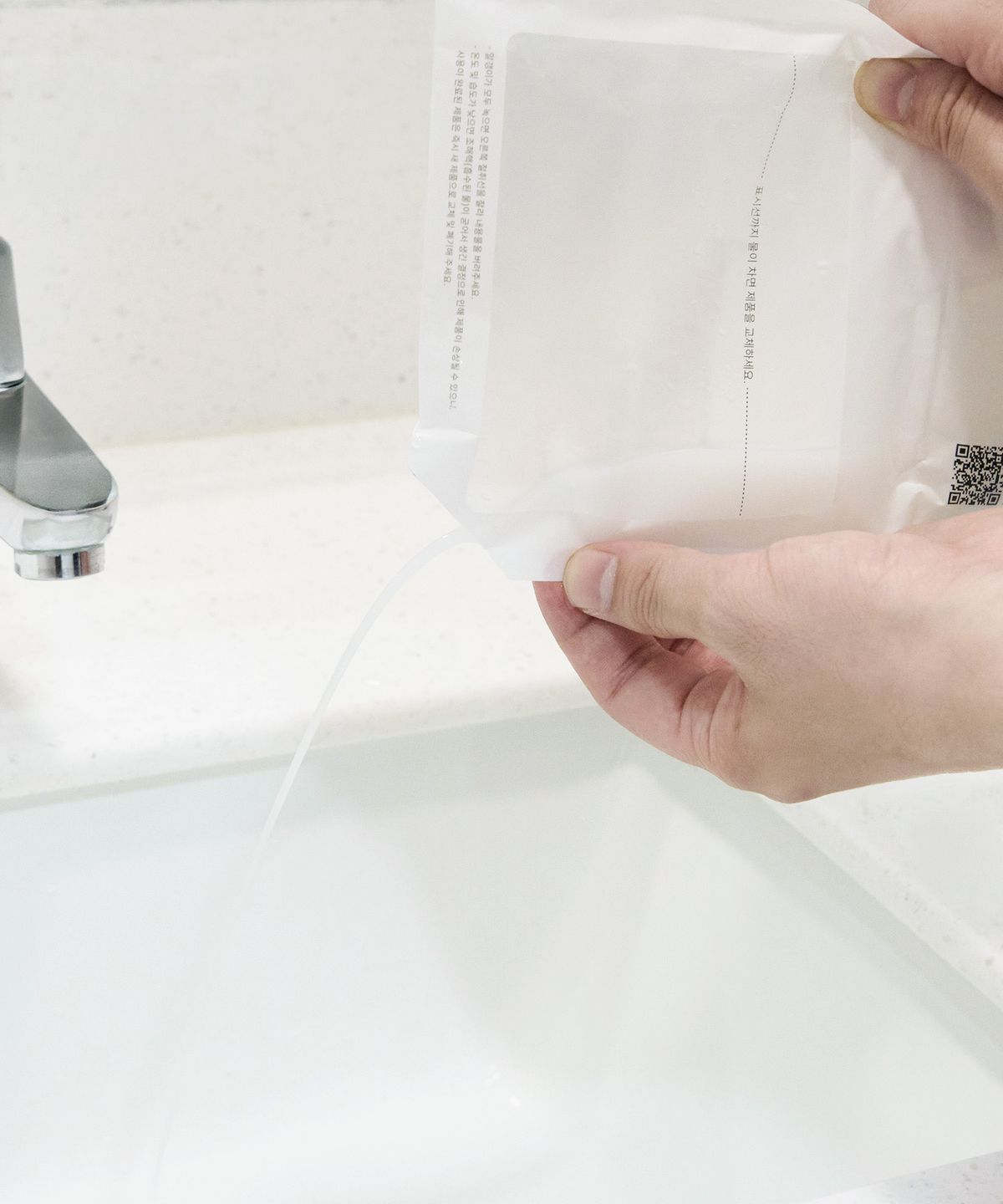 무신사 스탠다드 홈 & 프로덕트(MUSINSA STANDARD HOME & PRODUCTS) 옷걸이형 탈취 제습제 200g 10팩
