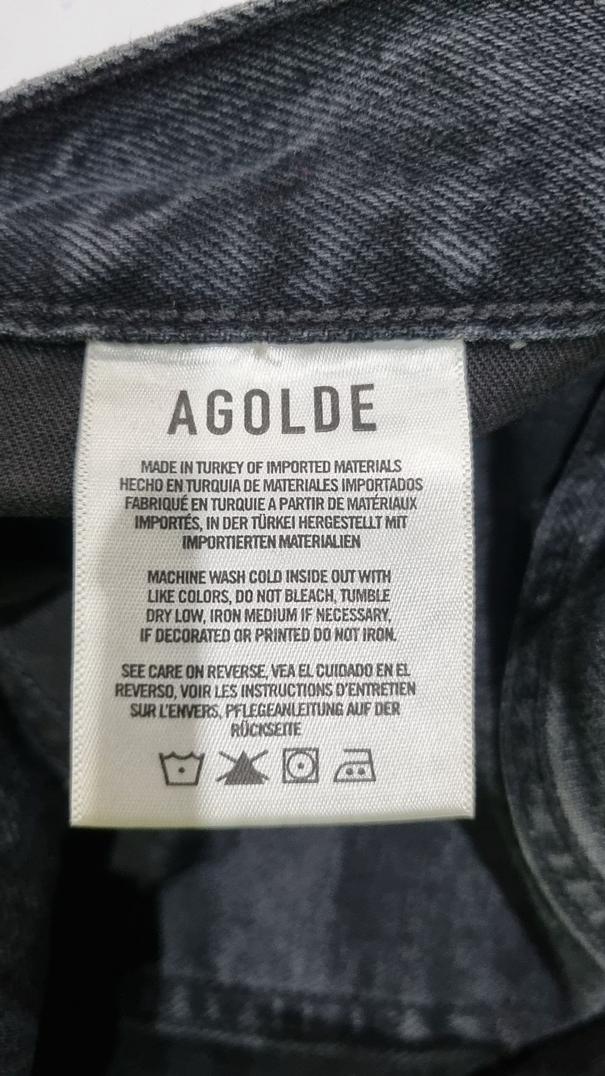 에이골디(AGOLDE) 숏팬츠 24