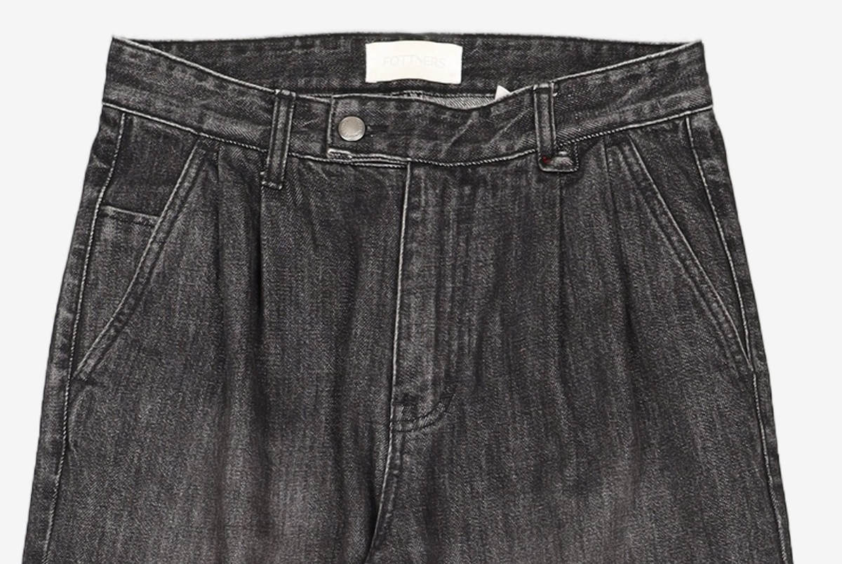 포트너스(FOTTNERS) Two Tuck Straight Black Jeans S