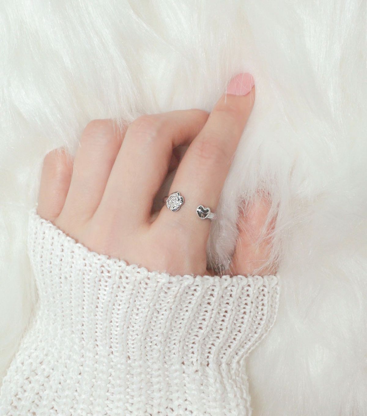로아시(LOASI) lovely rose. rose heart open ring