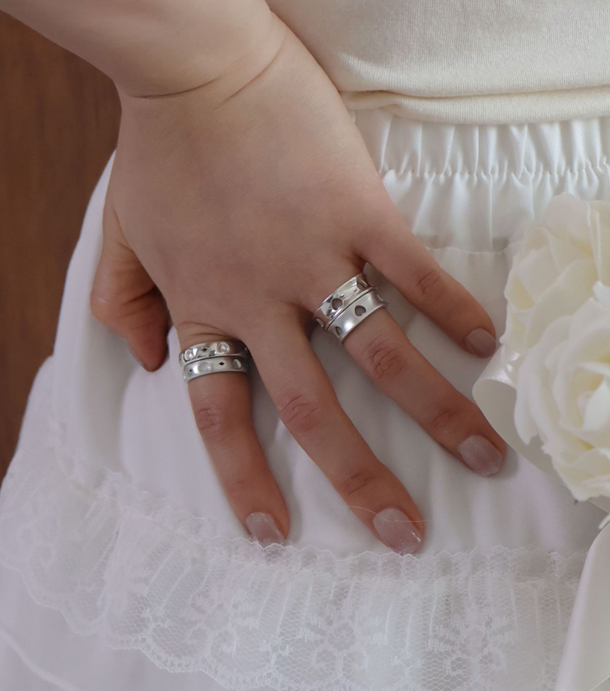 로아시(LOASI) heart hole circle ring