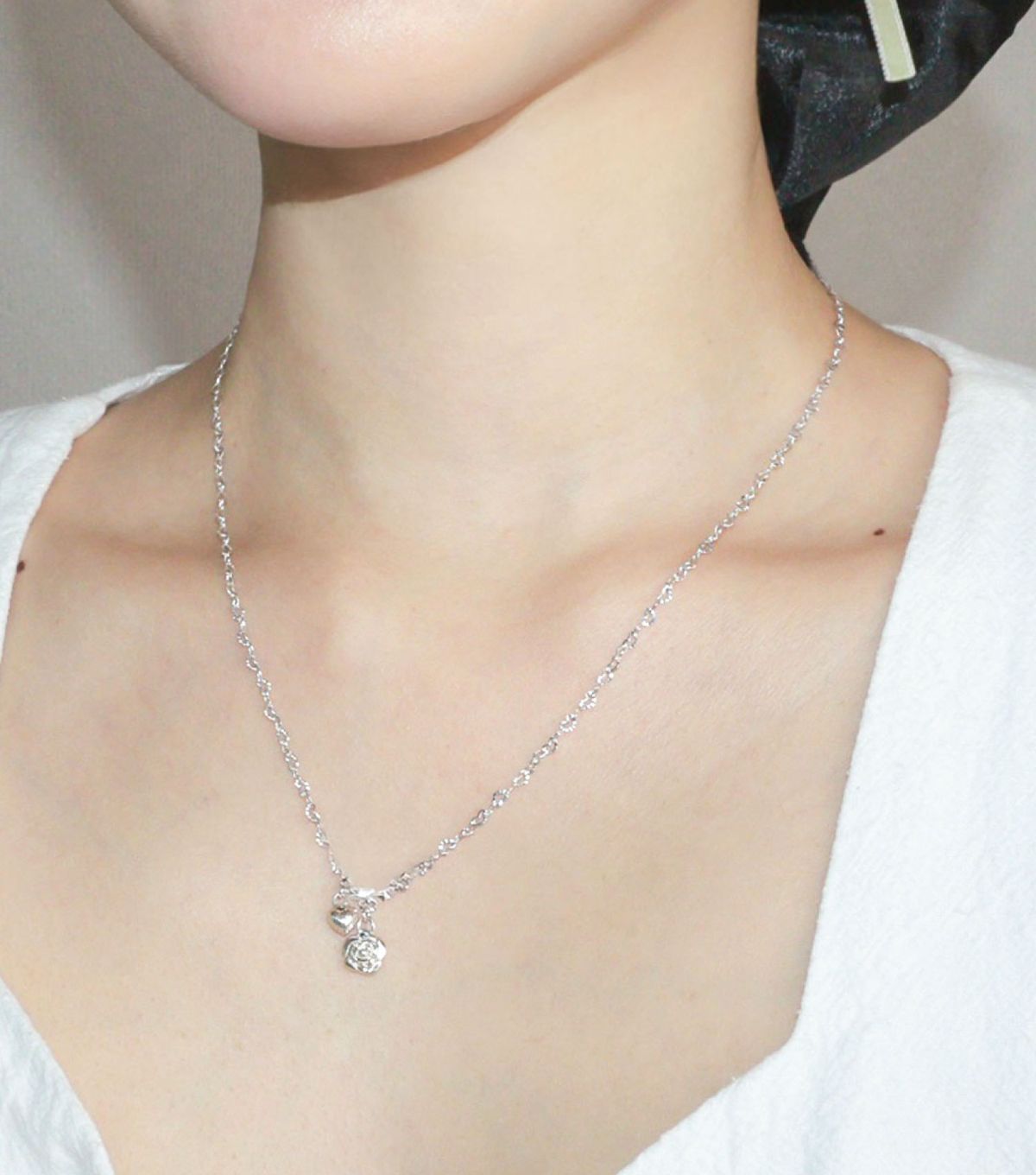 로아시(LOASI) lovely rose. rose heart chain necklace