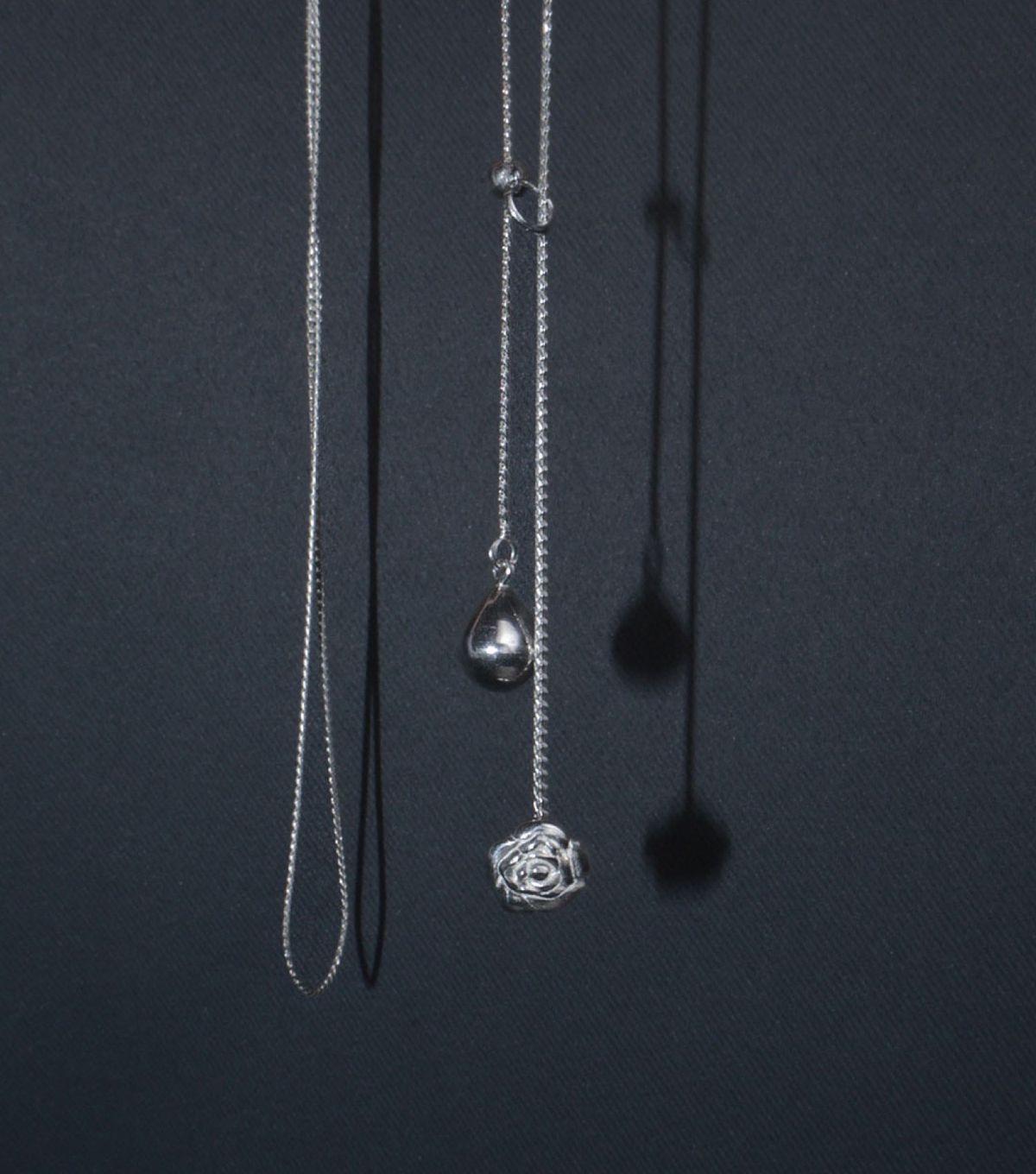 로아시(LOASI) lovely rose. rose long drop necklace