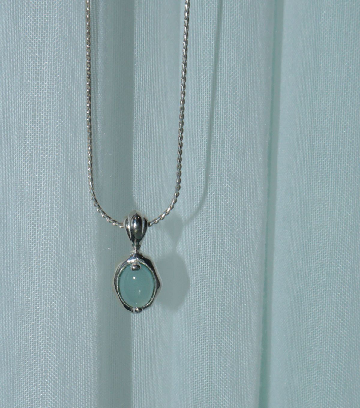 로아시(LOASI) water drop necklace