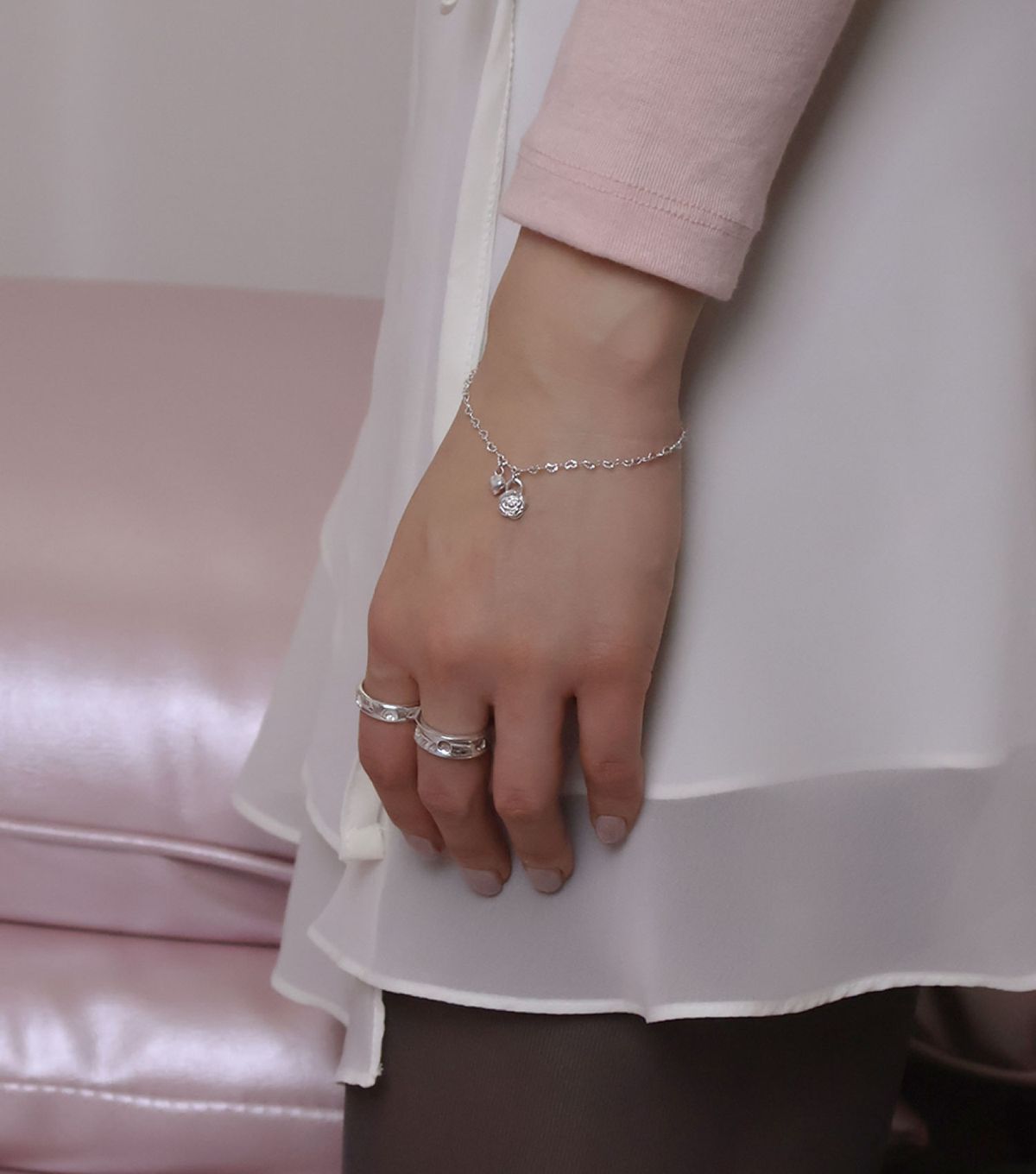 로아시(LOASI) lovely rose. rose heart chain bracelet