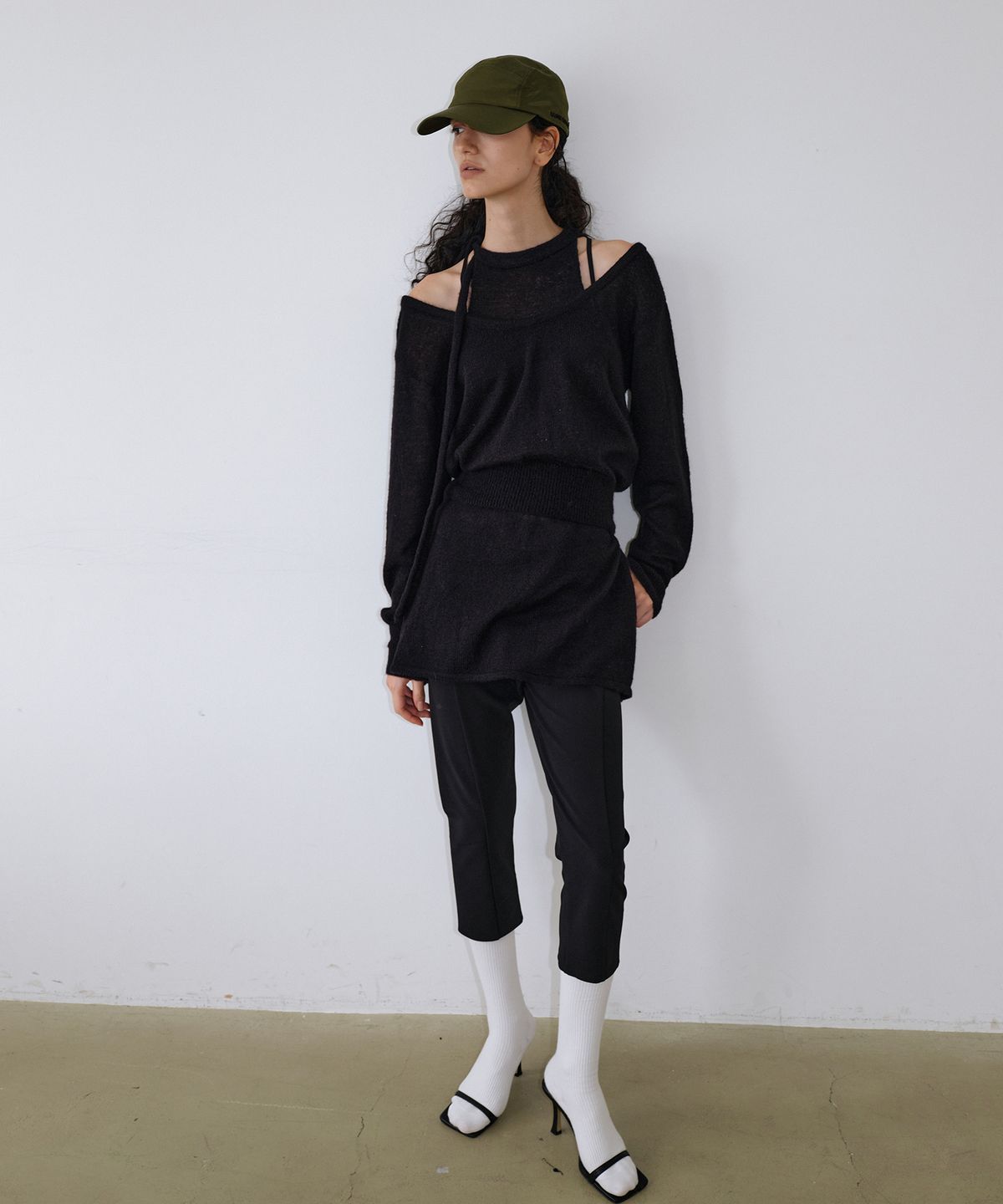 우네씬(UUNE SCENE) Unisex Nylon String Cap_Khaki