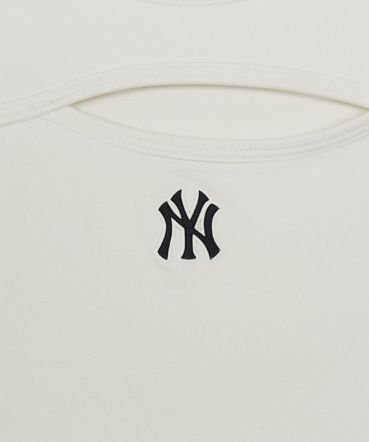 엠엘비(MLB) 여성 베이직 컷아웃 절개 슬림 세미크롭 긴팔 티셔츠 NY (Cream)