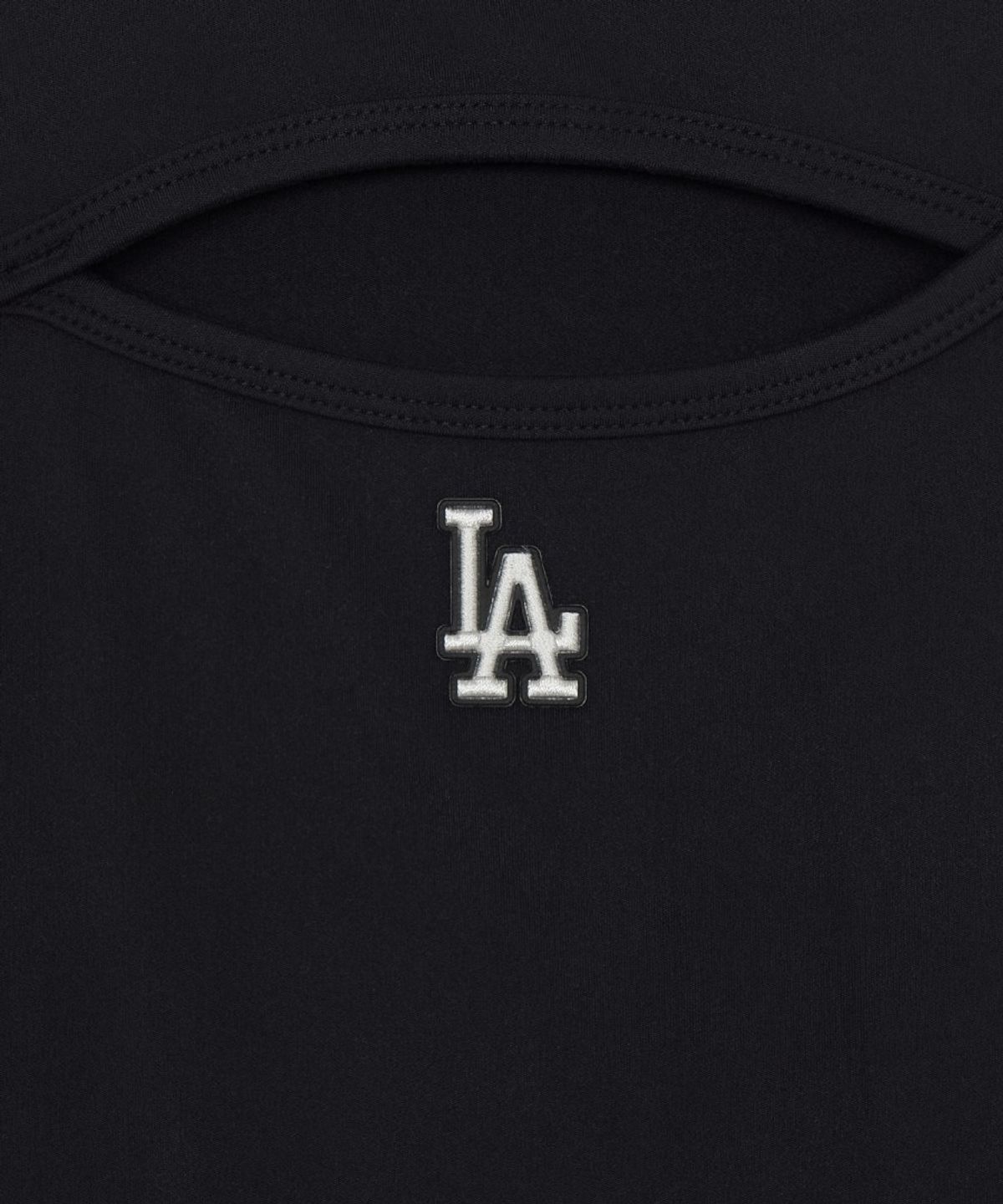 엠엘비(MLB) 여성 베이직 컷아웃 절개 슬림 세미크롭 긴팔 티셔츠 LA (Black)