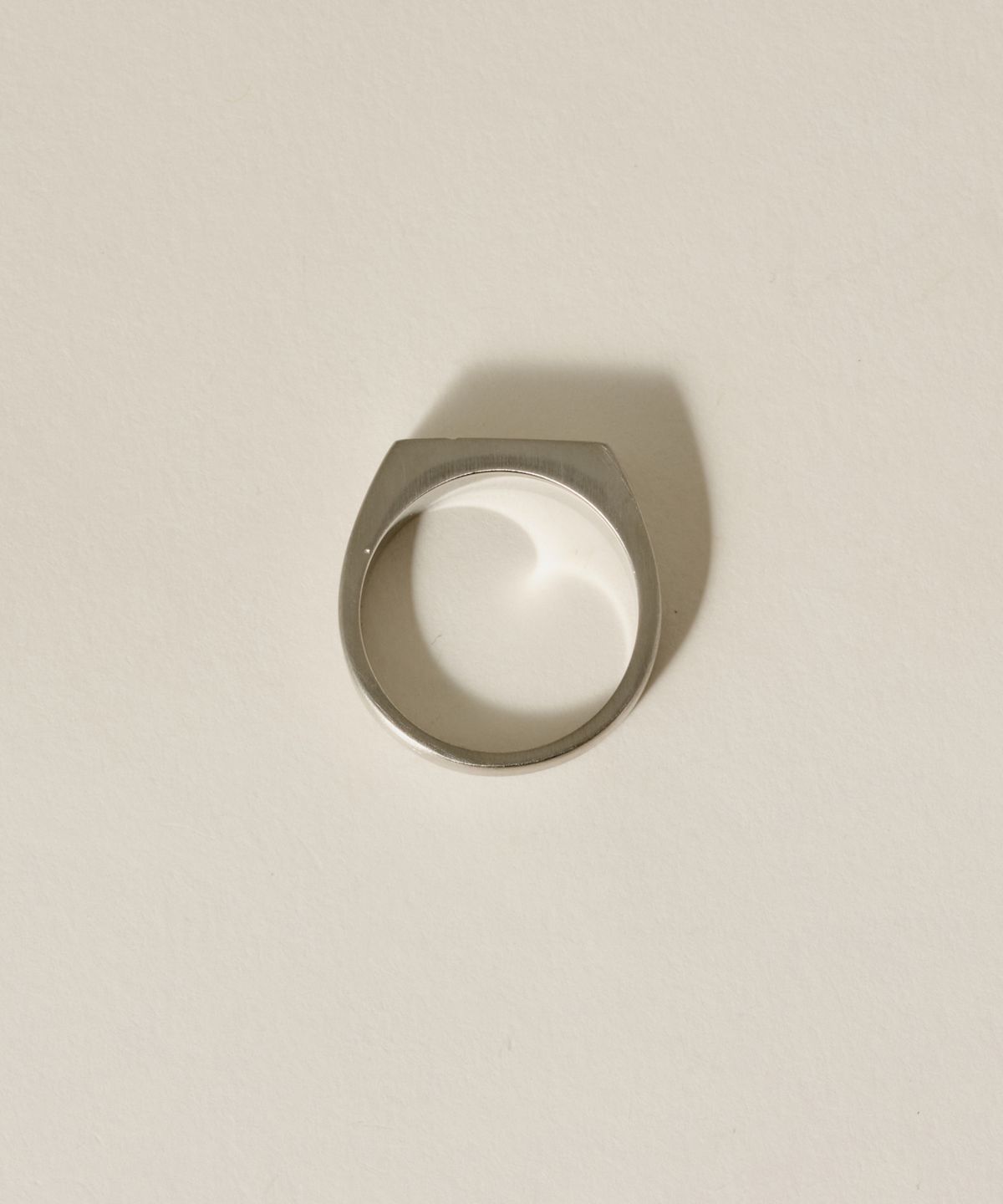 노비스도쿄(NOVICE TOKYO) 빈티지 렉탱글 시그넷 반지 Vintage Rectangle Signet Ring [Stainless]