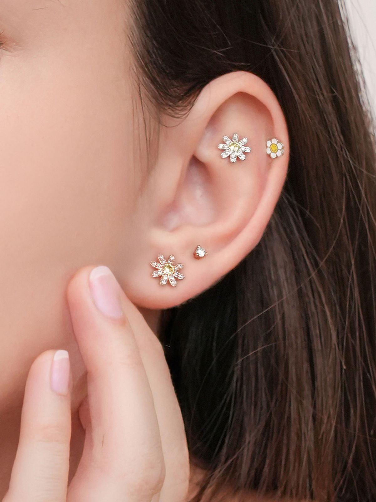 미니멀피어싱(MINIMALPIERCING) 샤인 데이지 플라워 써지컬 피어싱