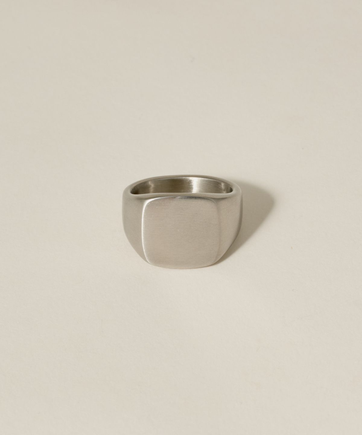 노비스도쿄(NOVICE TOKYO) 빈티지 스퀘어 시그넷 반지 Vintage Square Signet Ring [Stainless]