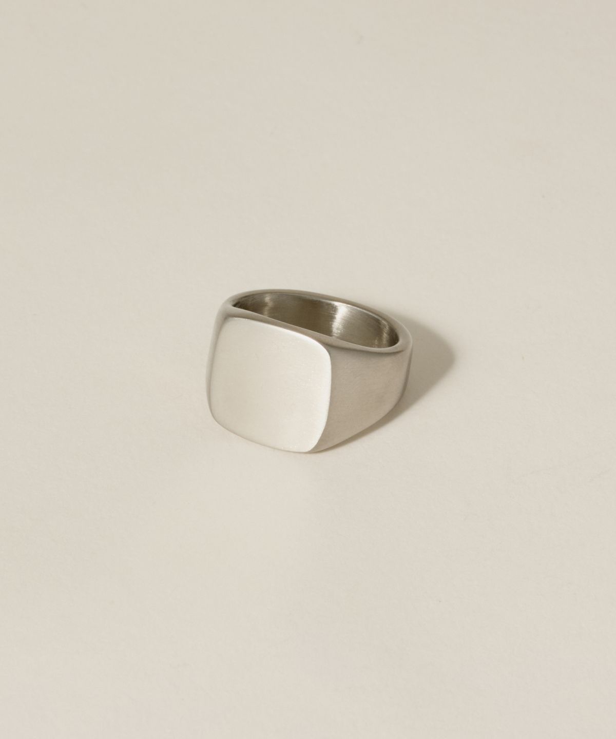 노비스도쿄(NOVICE TOKYO) 빈티지 스퀘어 시그넷 반지 Vintage Square Signet Ring [Stainless]