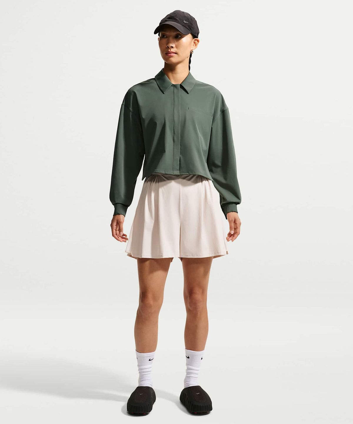 나이키(NIKE) 24.7 퍼펙트스트레치 드라이 핏 크롭 긴소매 탑 W - 카모 그린:아웃도어 그린 / IR8704-303