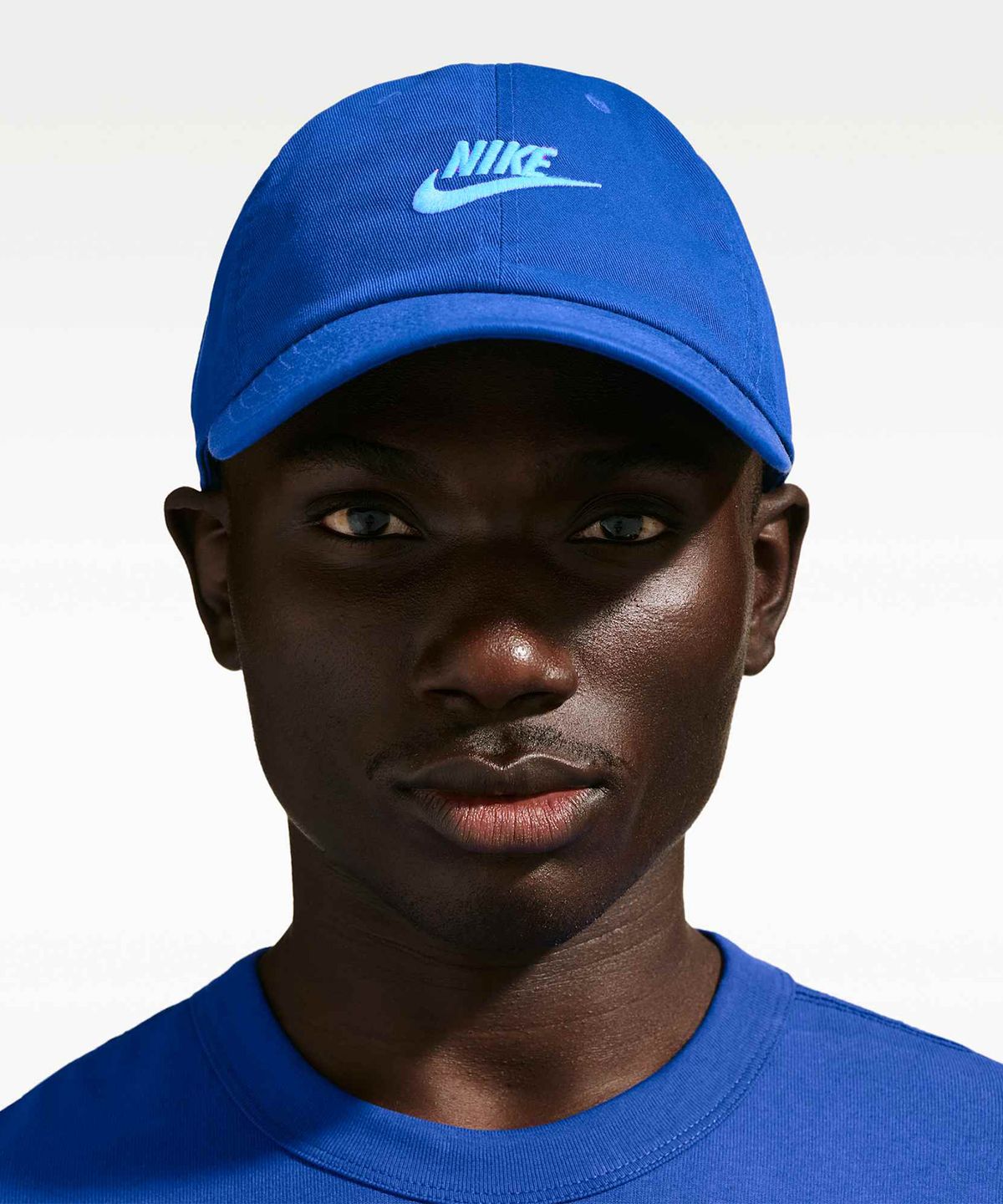 나이키(NIKE) 클럽 언스트럭처드 퓨추라 워시 캡 - 올드 로얄:풋볼 블루 / FB5368-417