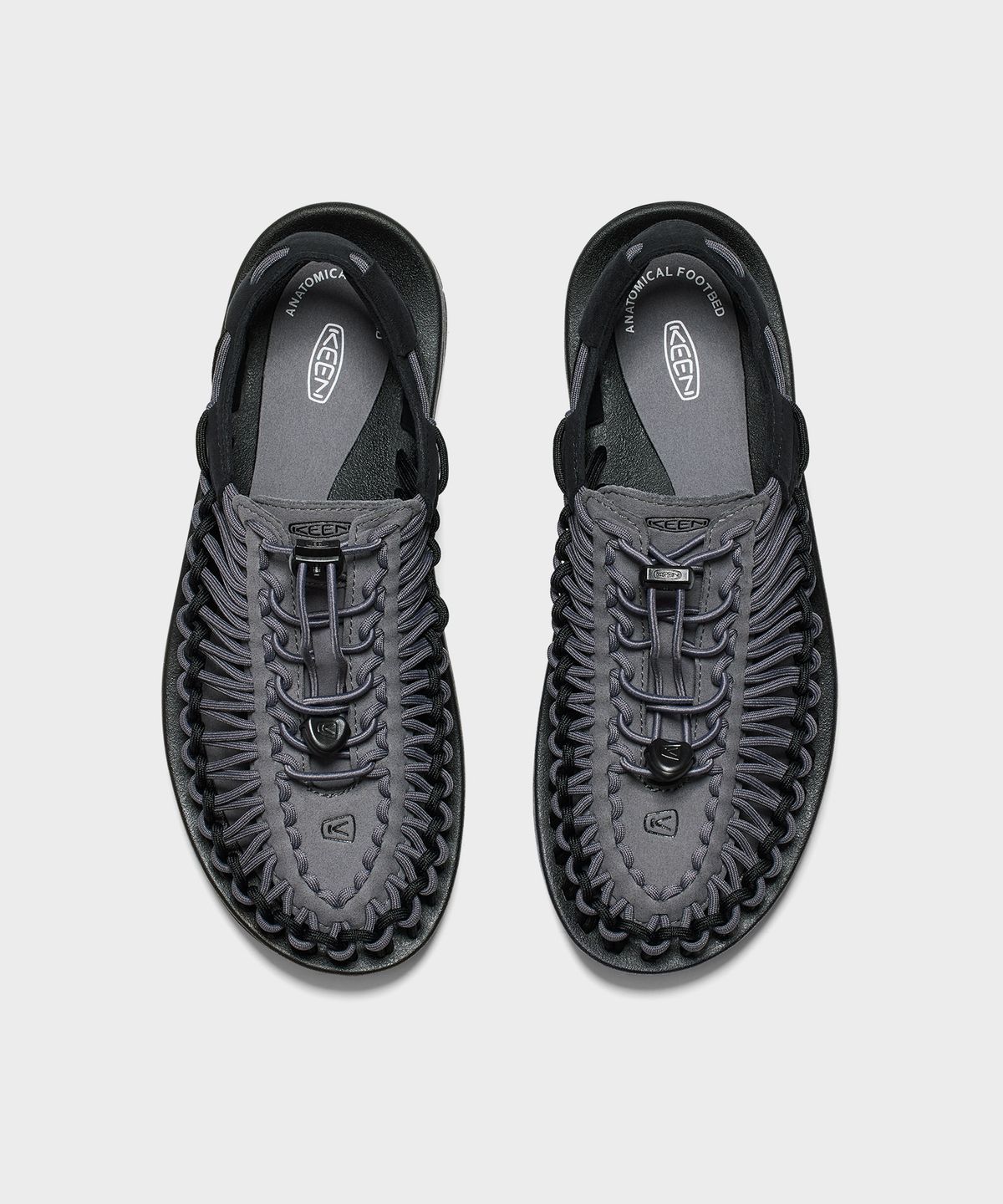 킨(KEEN) 유니크 남성 샌들 Magnet/Steel Grey