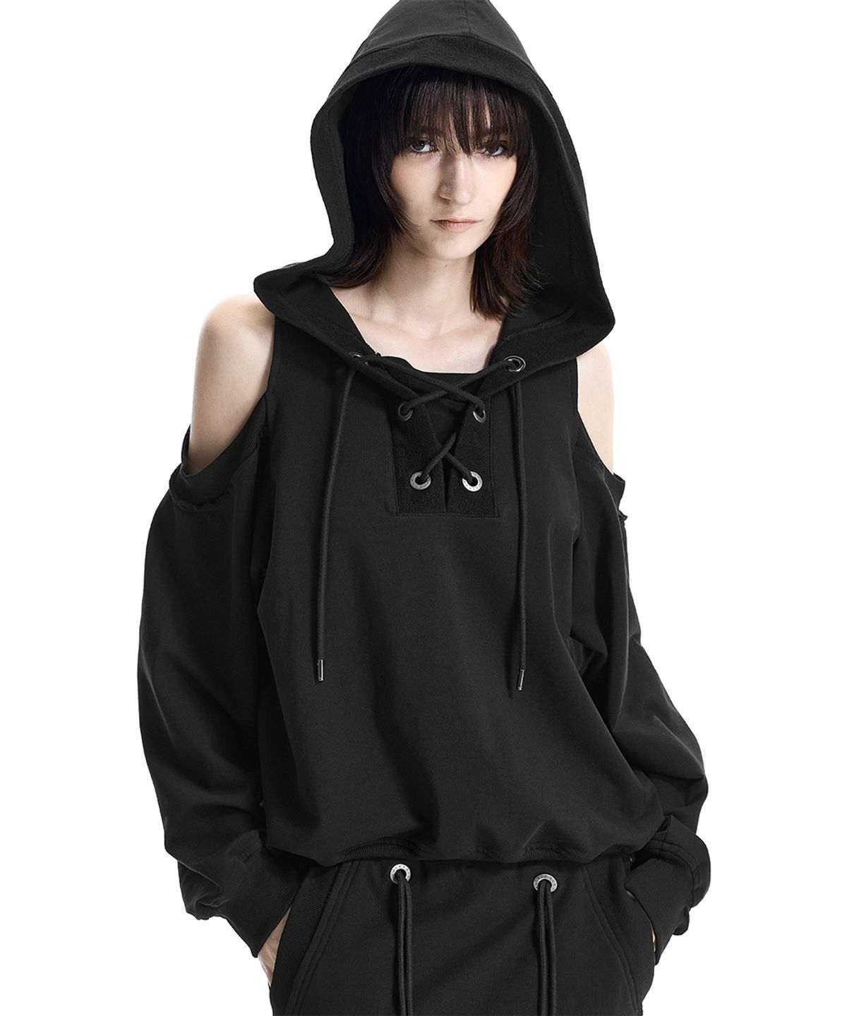 트리밍버드(TREEMINGBIRD) Lace-Up Eyelet Set-Up Hoodie [ Black ]