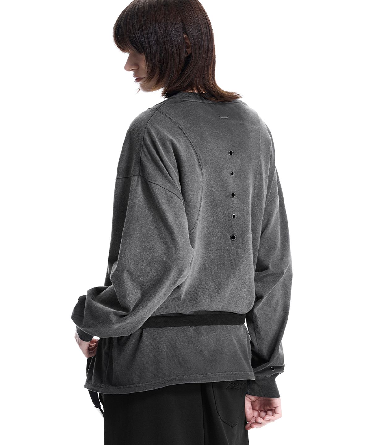 트리밍버드(TREEMINGBIRD) Eyelet Pigment-Washed Long-Sleeve Tee [ Charcoal ]