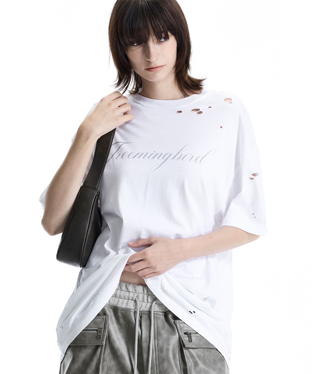 트리밍버드(TREEMINGBIRD) Distressed Logo Graphic T-shirts [ White ]