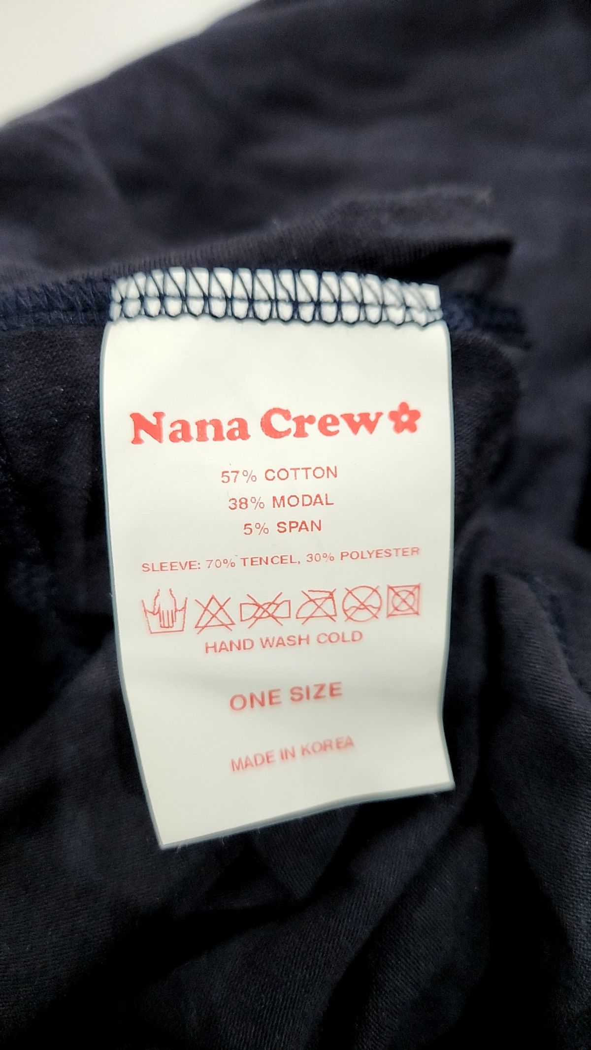 나나크루(NANA CREW) 긴소매 티셔츠 FREE