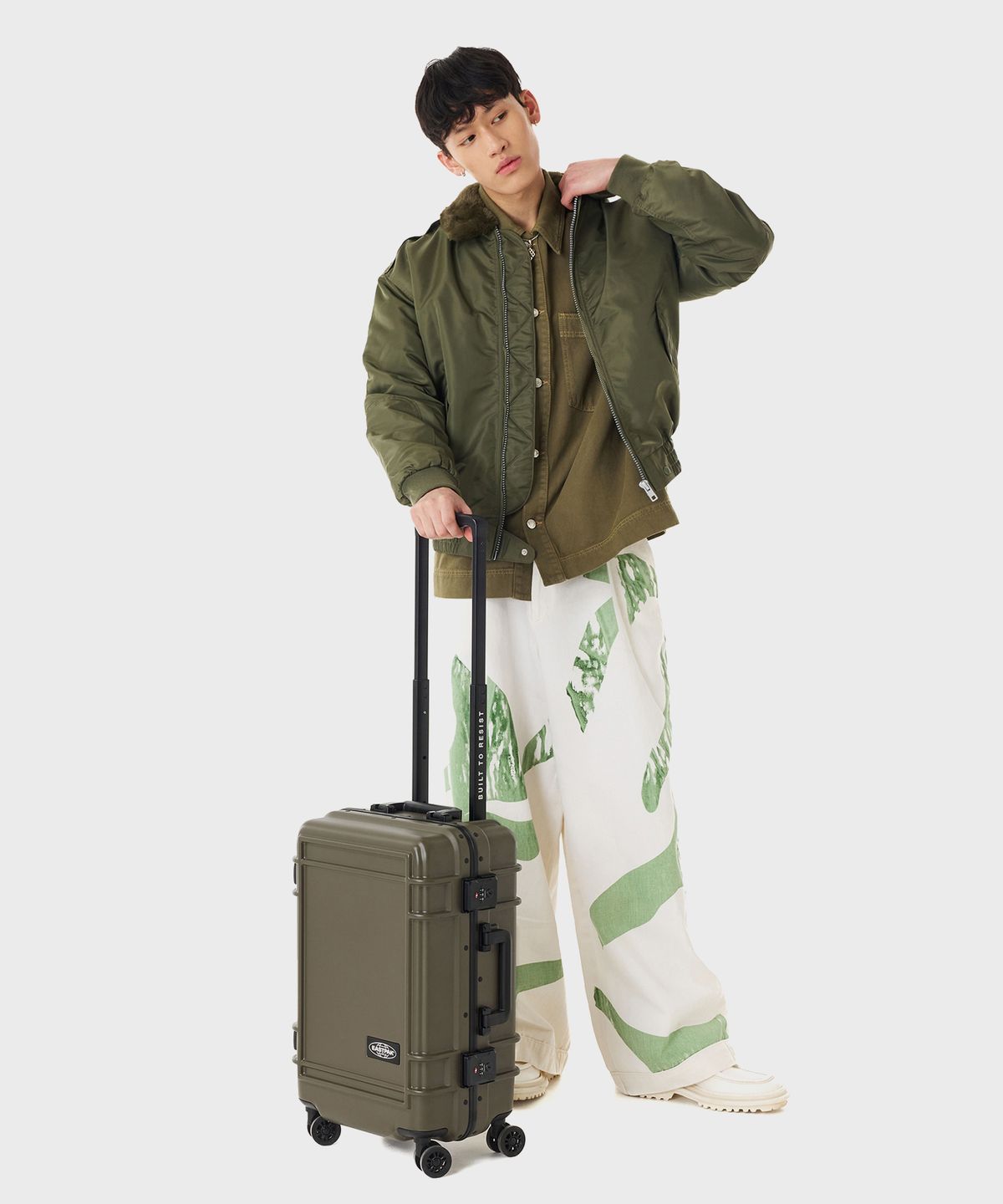 이스트팩(EASTPAK) 리지스트케이스L Black