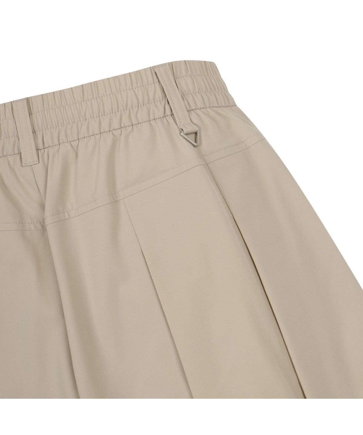 골든베어(GOLDEN BEAR) (W) Line Contrast Pleats Shorts G5PAM26321BEX