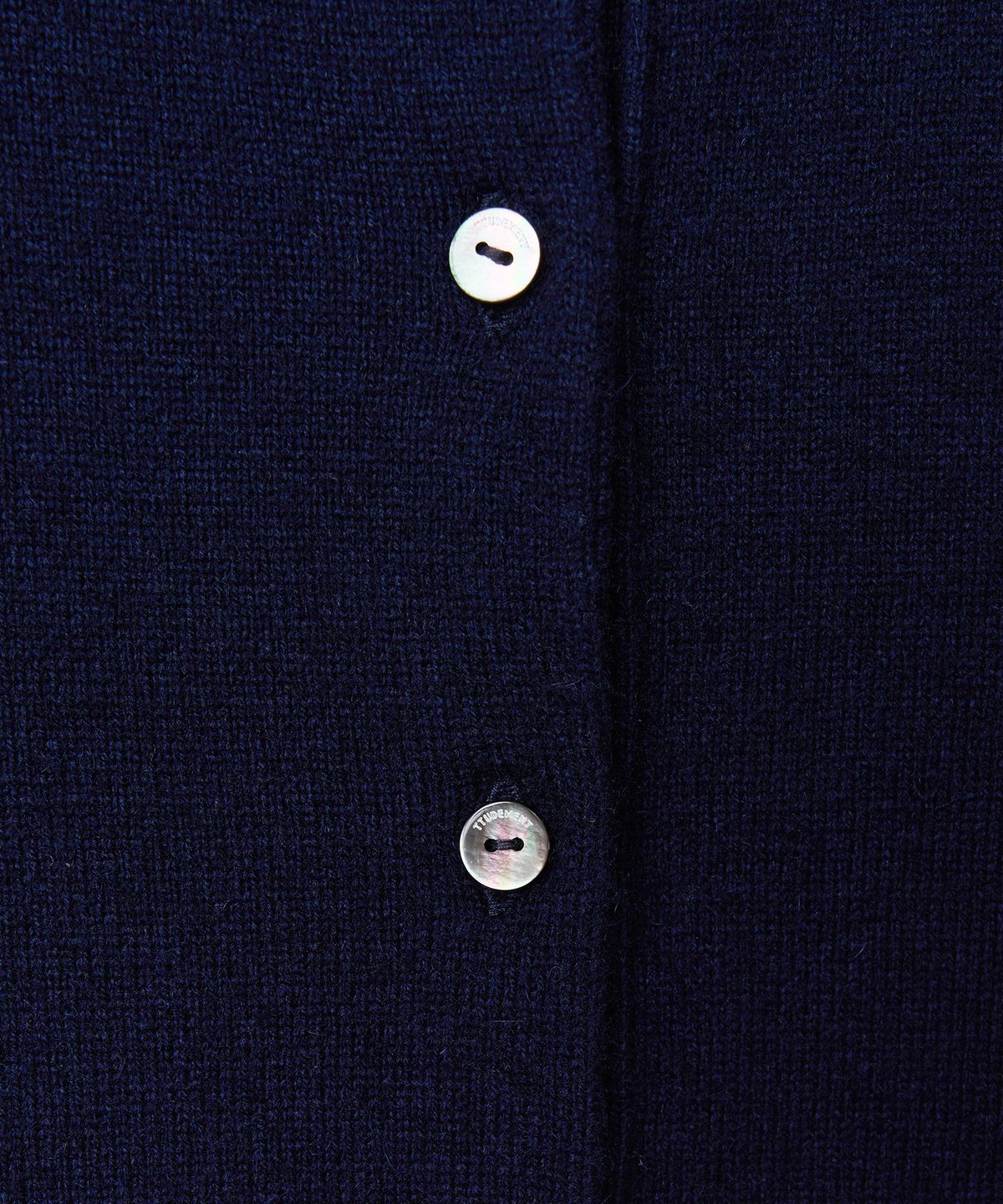 튜드먼트(TTUDEMENT) ESSENTIAL CASH BLEND HENLEY NECK KNIT_NAVY