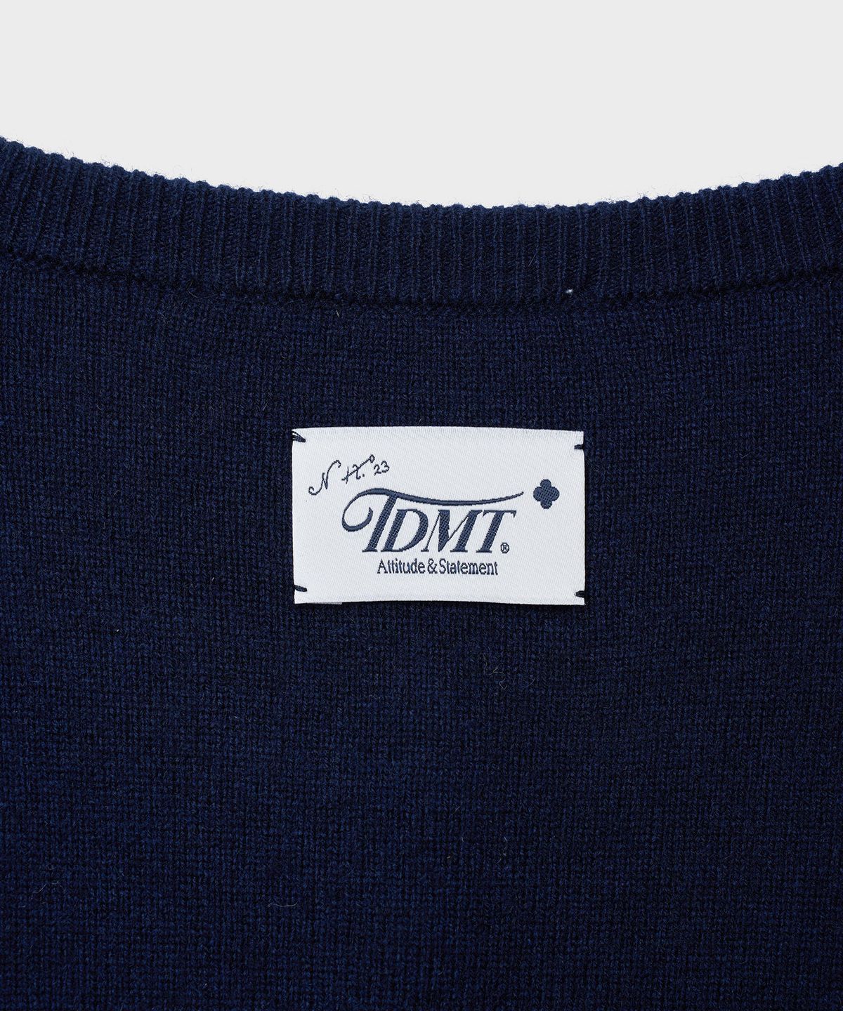튜드먼트(TTUDEMENT) ESSENTIAL CASH BLEND HENLEY NECK KNIT_NAVY