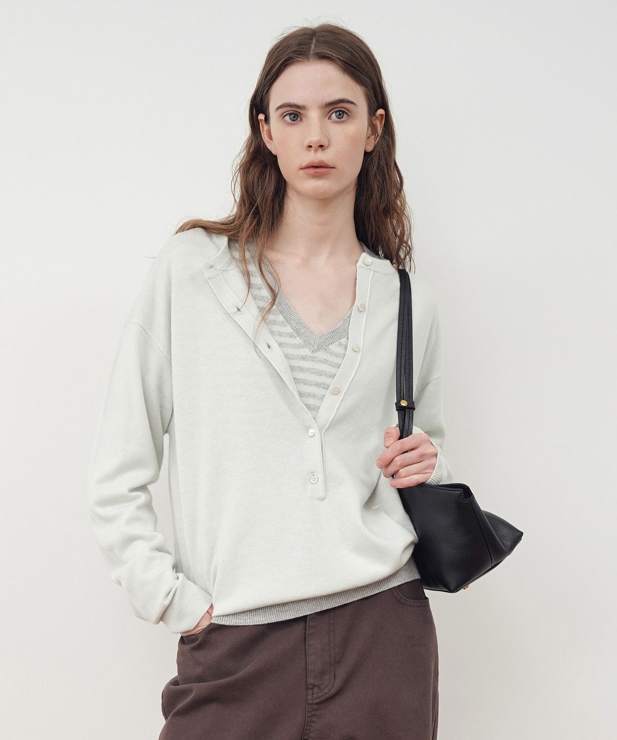 튜드먼트(TTUDEMENT) ESSENTIAL CASH BLEND HENLEY NECK KNIT_MINT