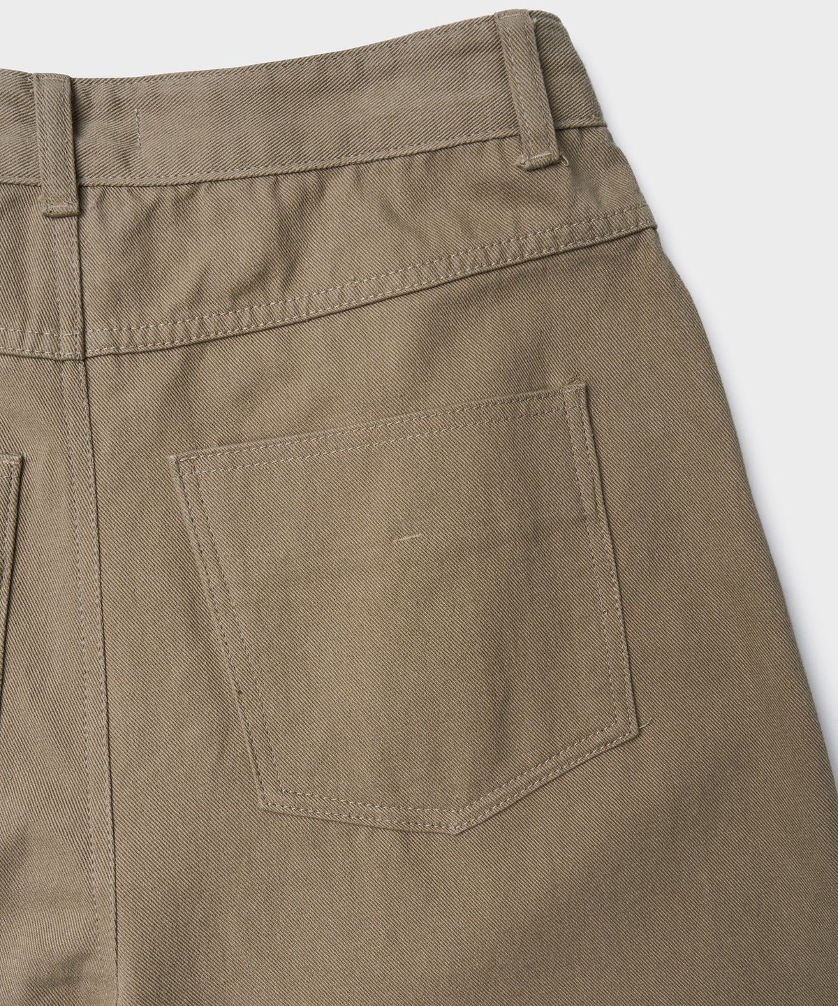 튜드먼트(TTUDEMENT) COTTON CURVED PANTS_BEIGE