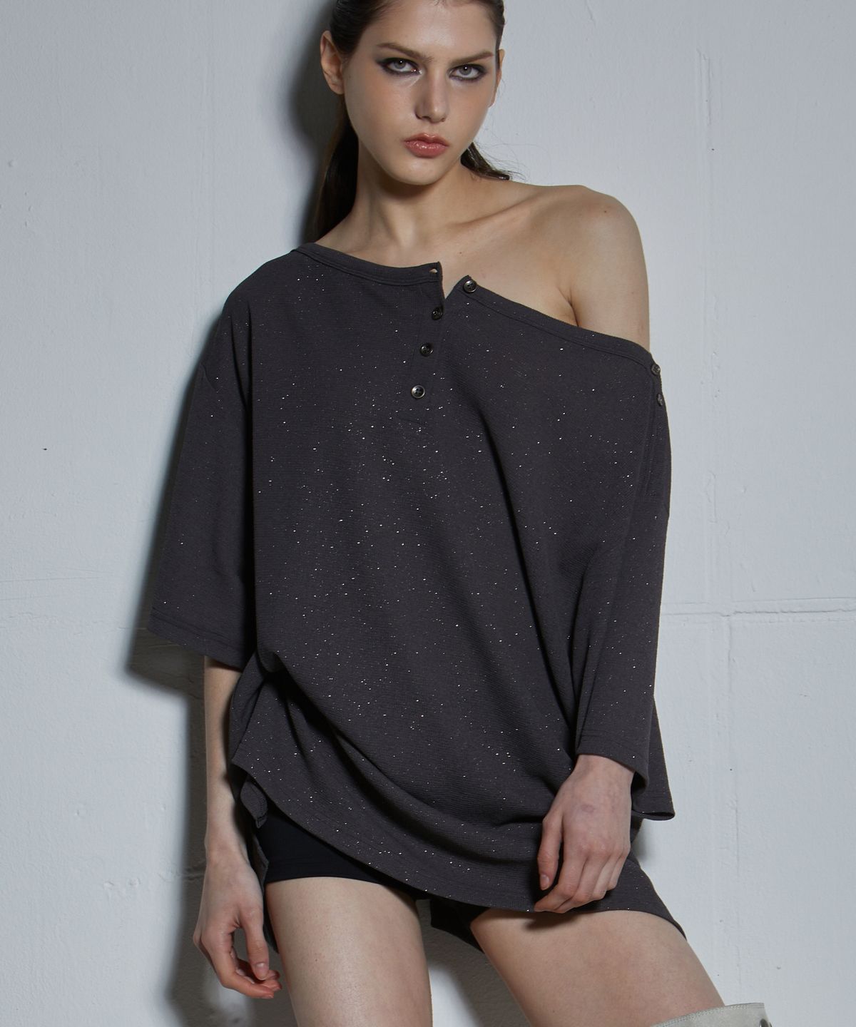 게이트리스(GATELESS) METAL HALF T-SHIRT