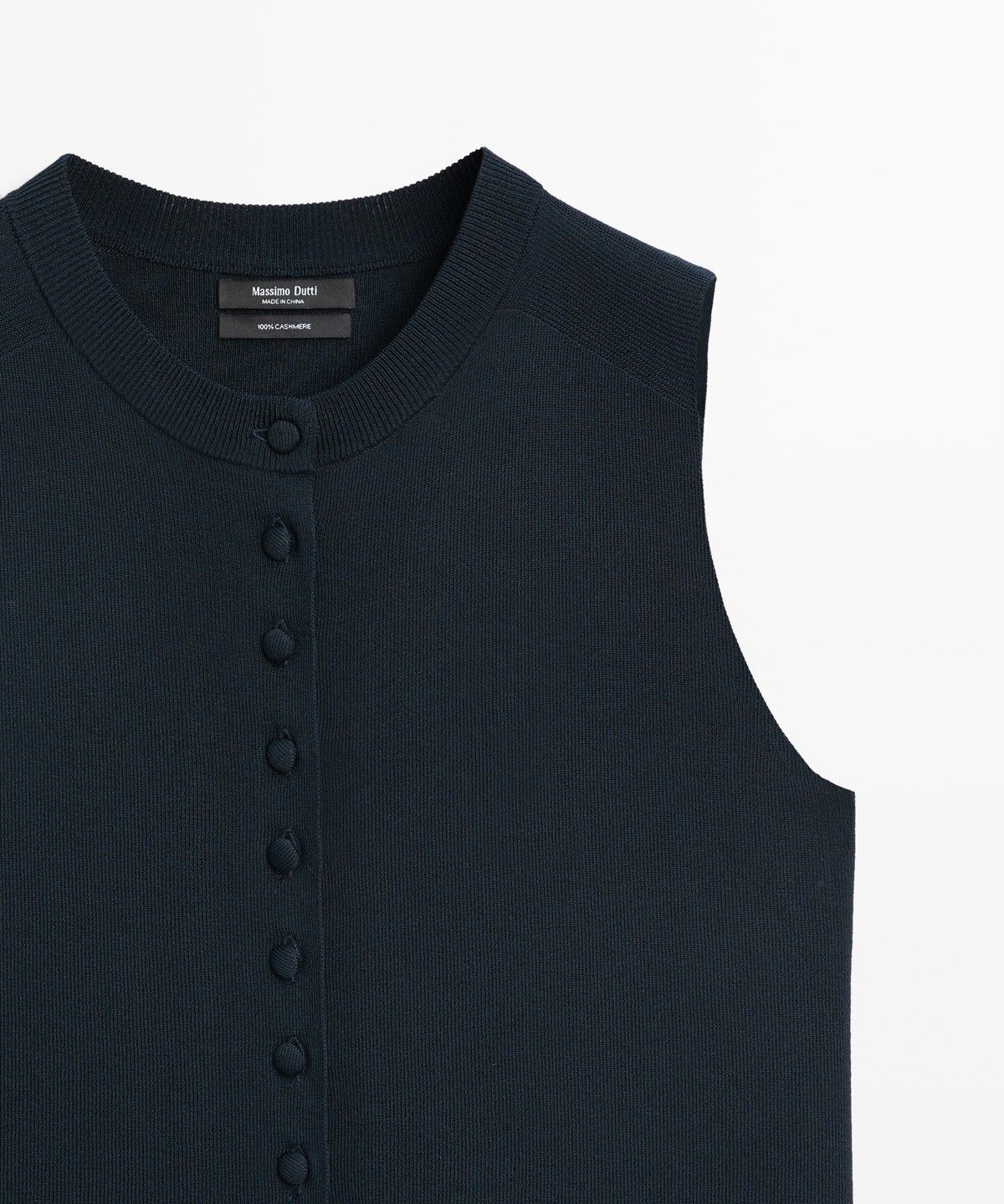 마시모두띠(MASSIMO DUTTI) 라인드 버튼 파인 니트 베스트