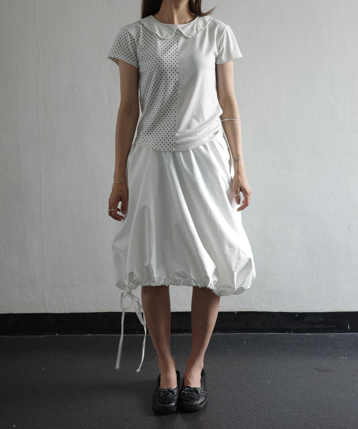 이서이(ESEOE) half dots collar t-shirt
