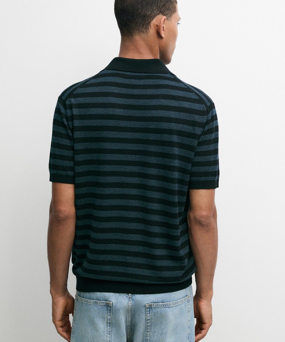 마시모두띠(MASSIMO DUTTI) 스트라이프 배색 니트 폴로 스웨터