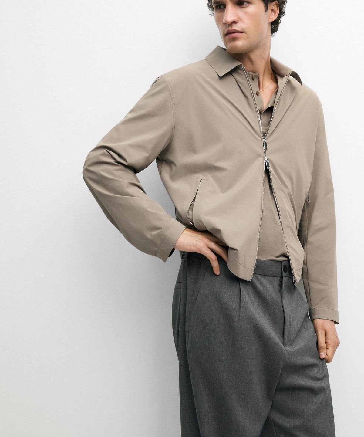 마시모두띠(MASSIMO DUTTI) 라이트웨이트 크롭 재킷