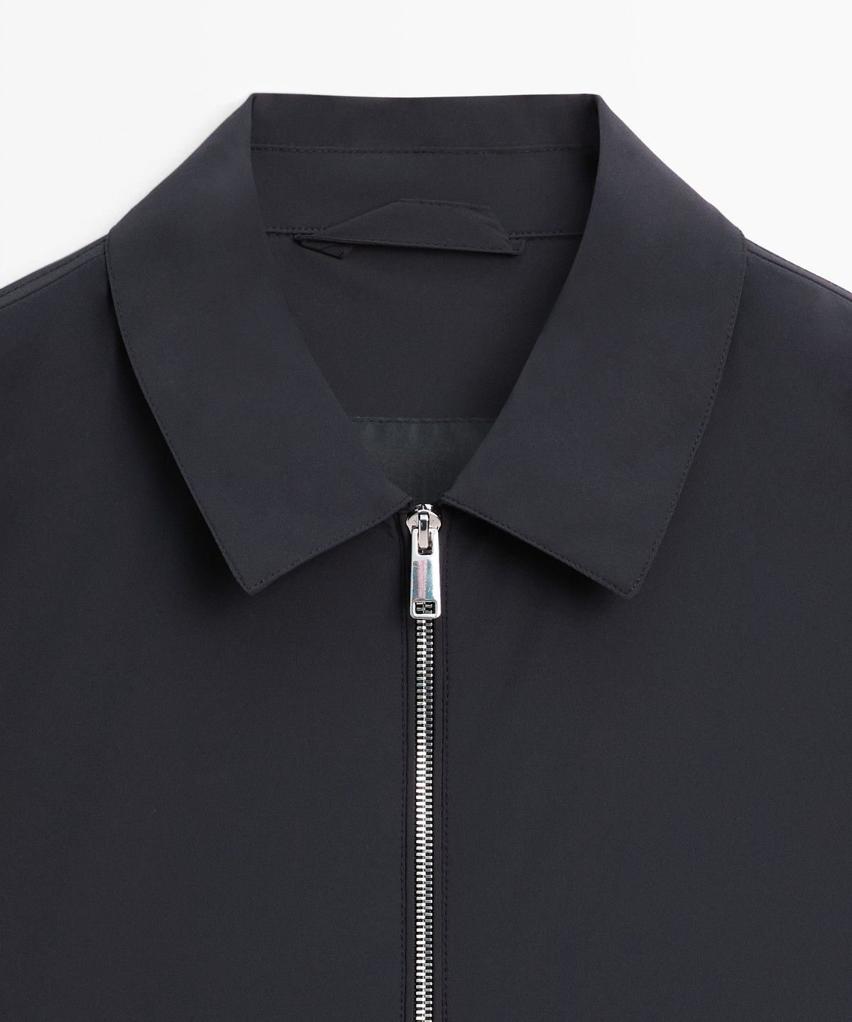 마시모두띠(MASSIMO DUTTI) 라이트웨이트 크롭 재킷
