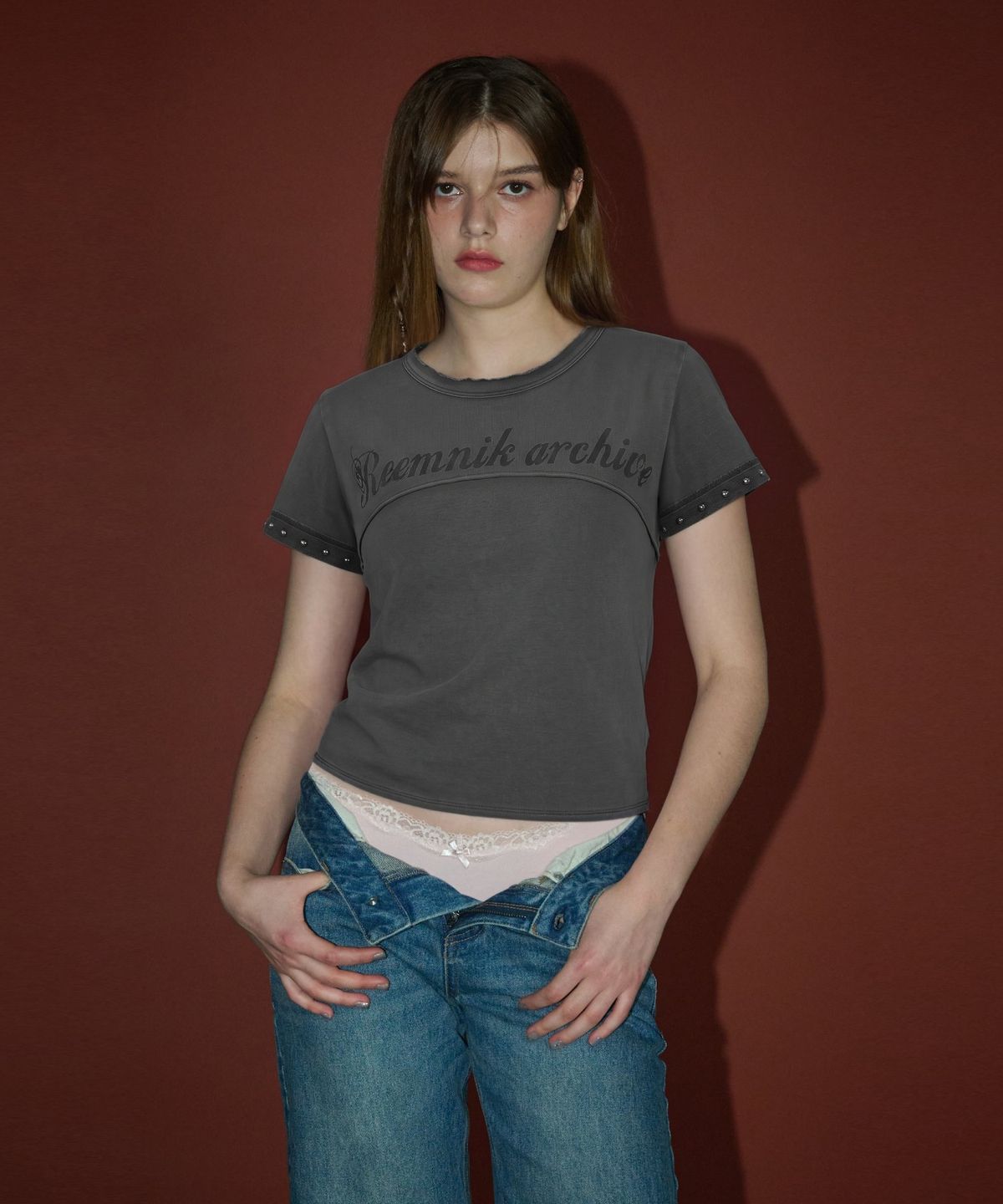 림닉(REEMNIK) NOISE INCISION LINE VINTAGE WASHING SHORT-SLEEVED T-SHIRT [CHARCOAL]