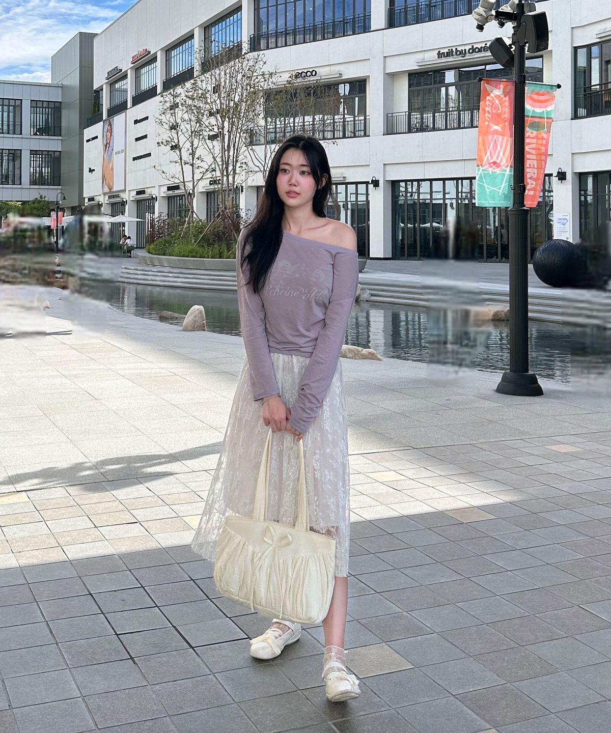 미쏘(MIXXO) 레터링 원숄더 티셔츠_MIWLWG913A