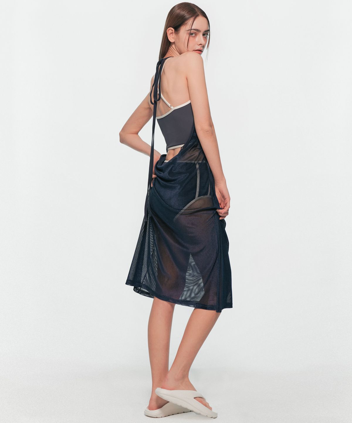 유움(UUM) VELVET MESH ONE-PIECE NAVY