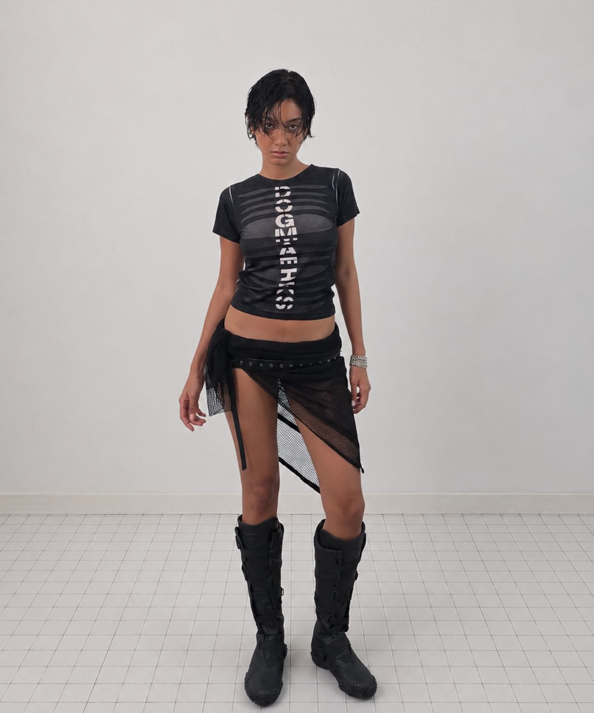 도그마 엑스(DOGMA EHKS) TROMPE-L’ŒIL SLASH CROP T-SHIRT BLACK