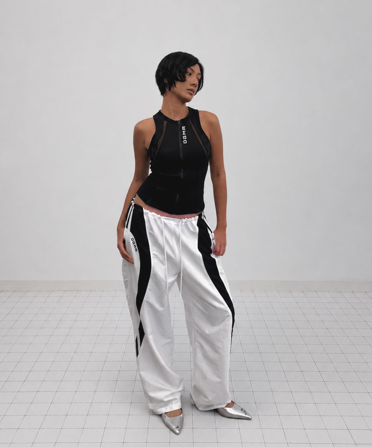 도그마 엑스(DOGMA EHKS) ORCA TRACK PANTS WHITE