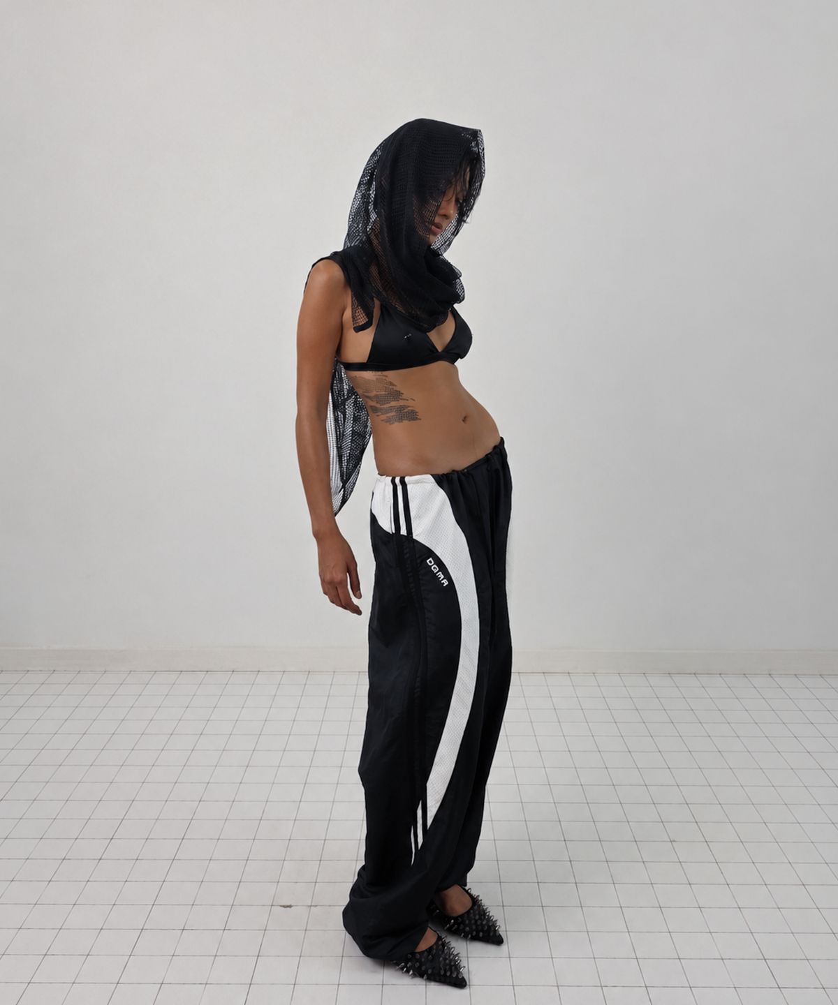 도그마 엑스(DOGMA EHKS) ORCA TRACK PANTS BLACK